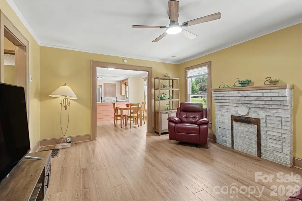 1104 Venus Street Kannapolis, NC 28083