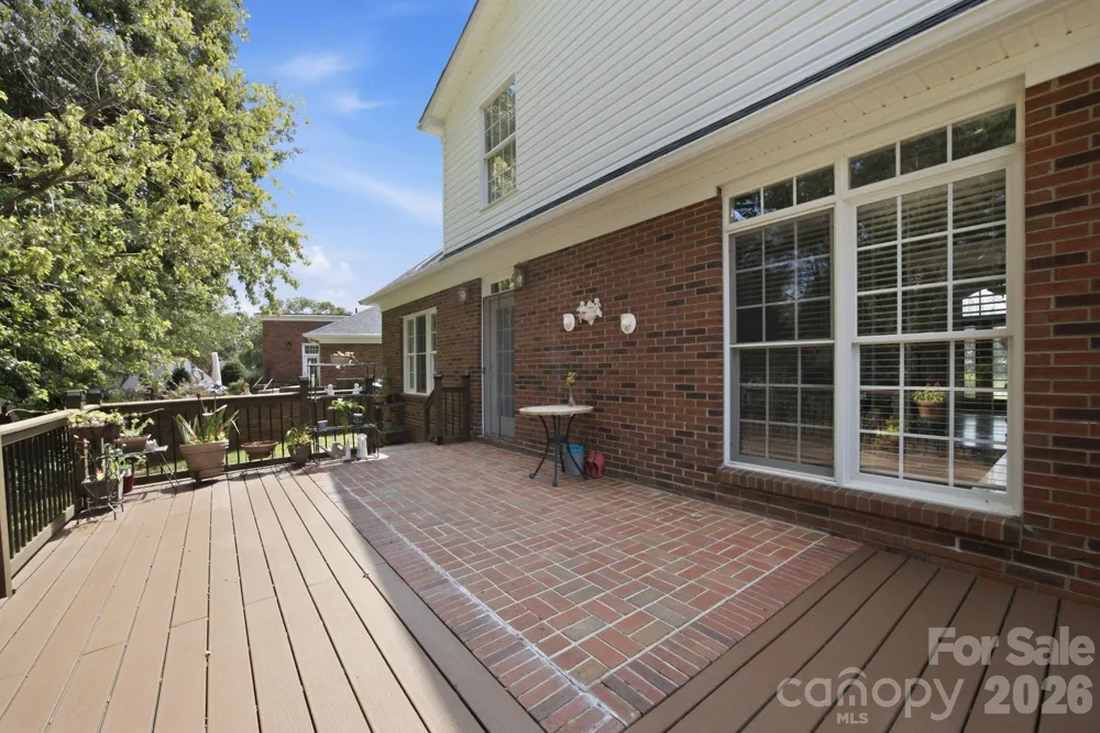 1511 Elkhart Circle Gastonia, NC 28054
