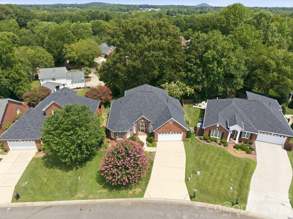 1511 Elkhart Circle Gastonia, NC 28054