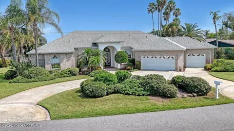 1530 Bay Shore Drive