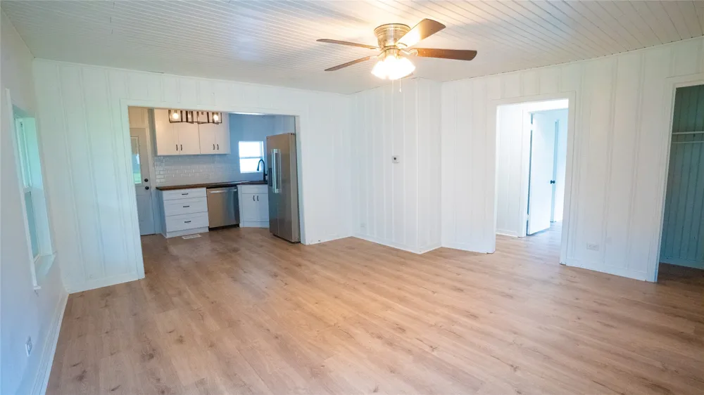 401 W Carolina Street Palestine, TX 75803