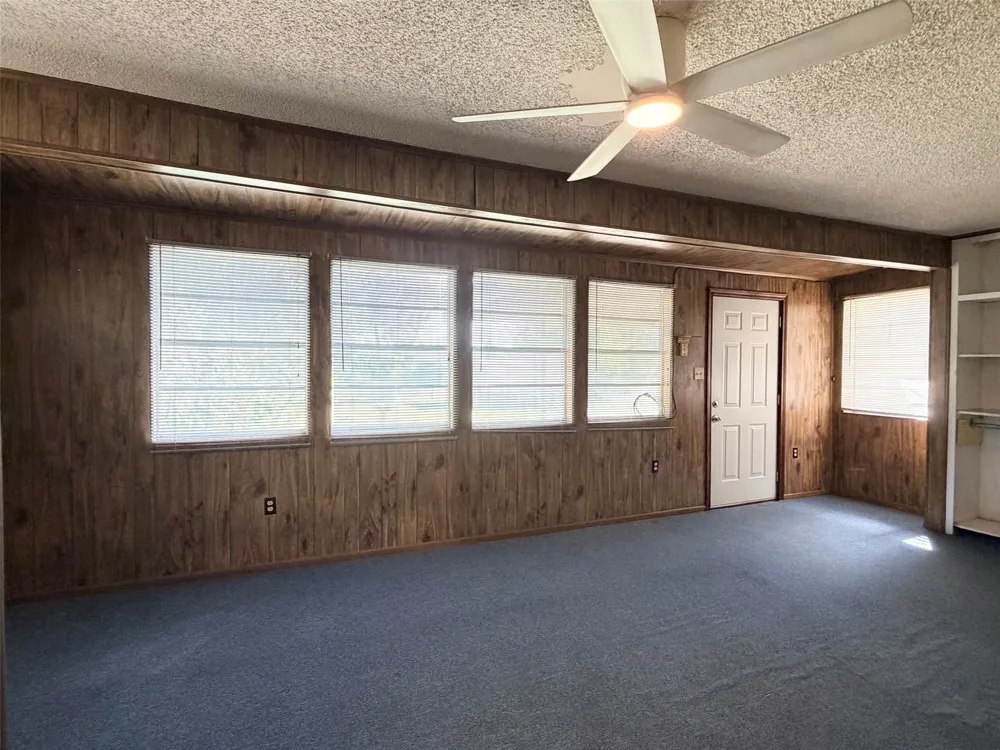 105 W Elm Street Gustine, TX 76455
