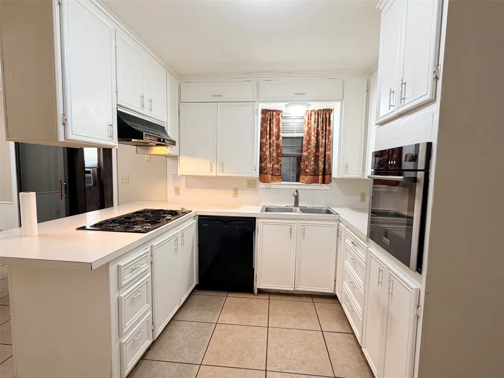 105 W Elm Street Gustine, TX 76455