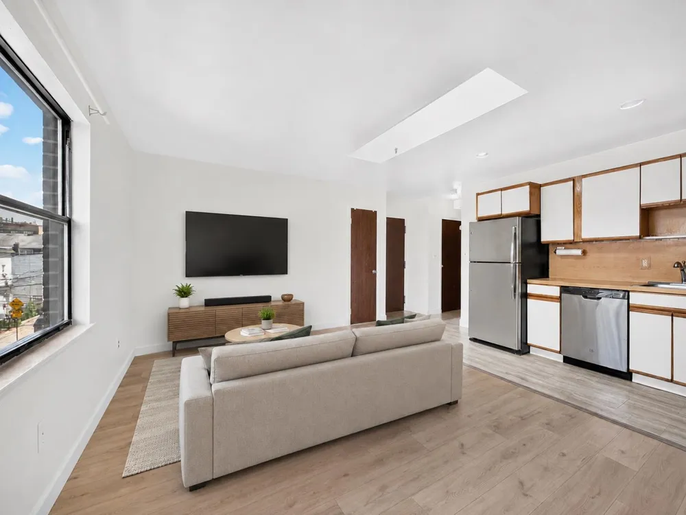 137 71ST ST Guttenberg, NJ 07093
