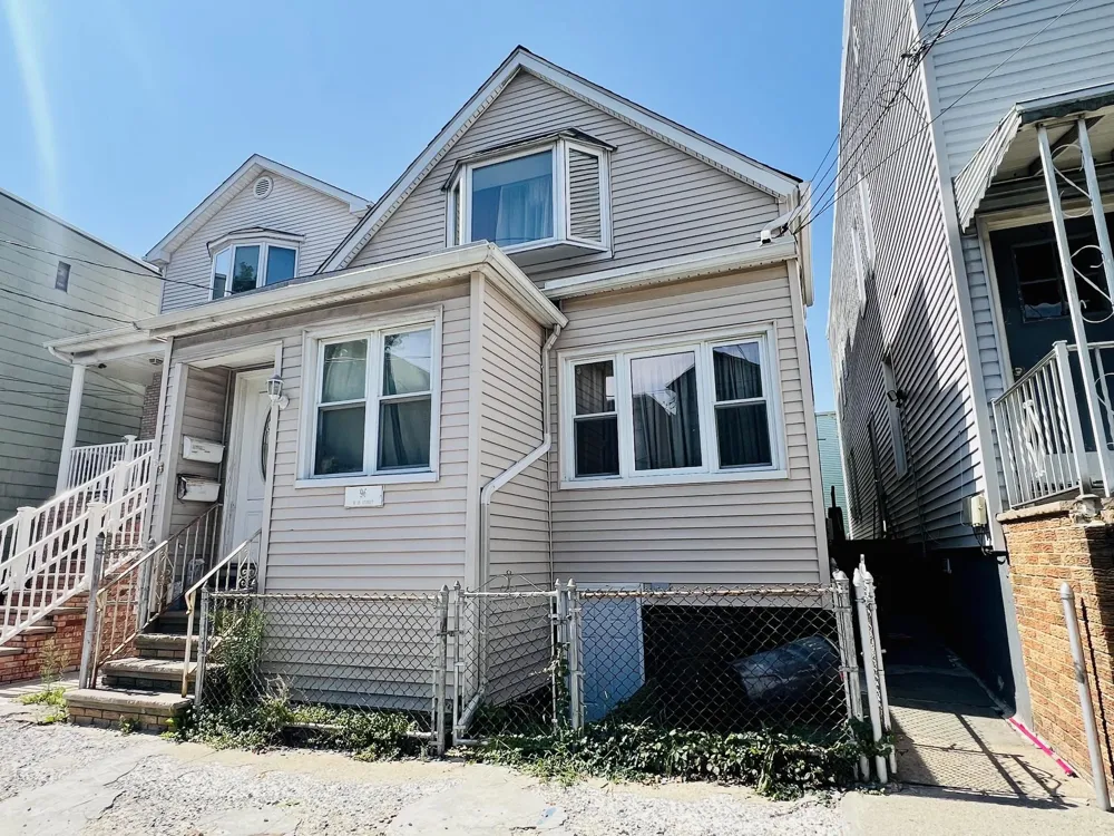 96 WEST 18TH ST Bayonne, NJ 07002