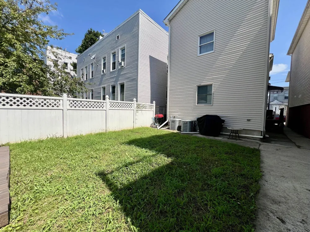 96 WEST 18TH ST Bayonne, NJ 07002