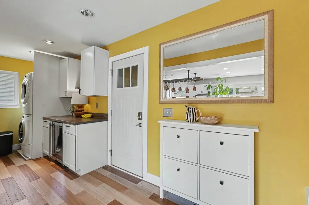 1362 Carston Lane Chelsea, MI 48118