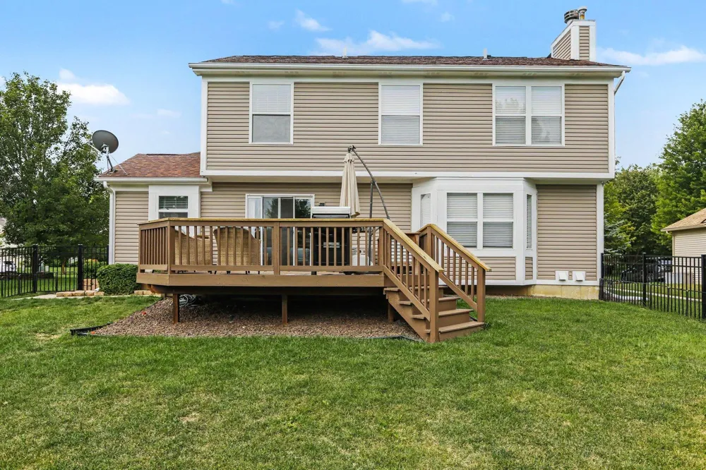 1362 Carston Lane Chelsea, MI 48118