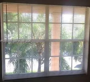 33 SALAMANCA AVE #2 FL Coral Gables, FL 33134
