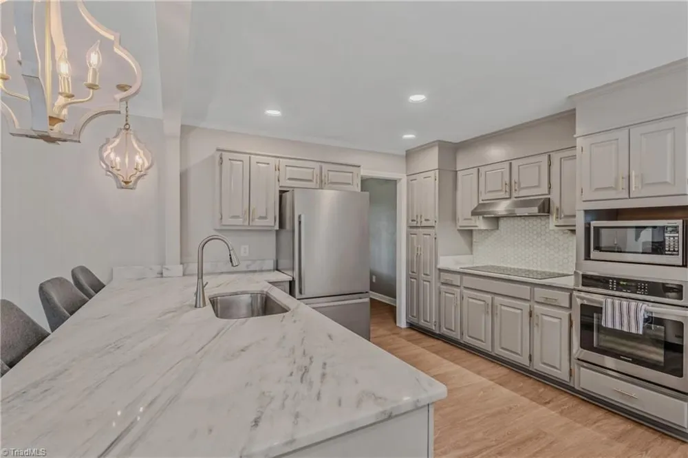 2160 Margaret Drive Mount Airy, NC 27030