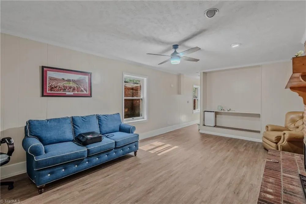 2160 Margaret Drive Mount Airy, NC 27030