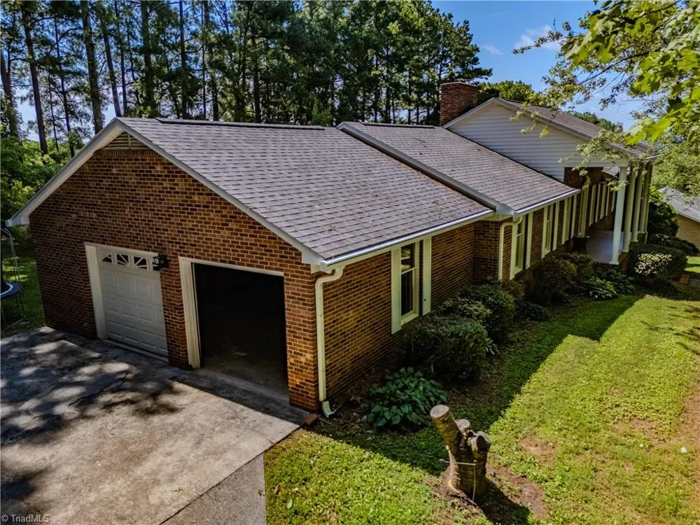2160 Margaret Drive Mount Airy, NC 27030