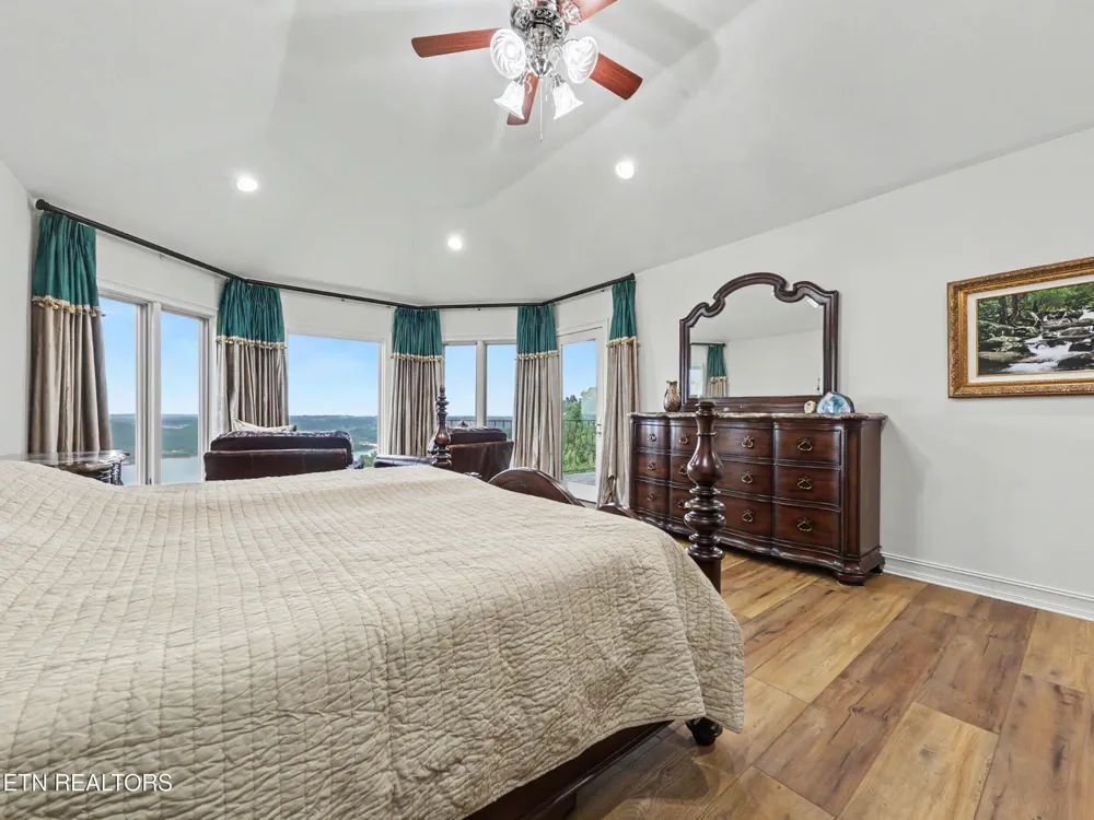 498 Proffitt Ridge Rd Mooresburg, TN 37811