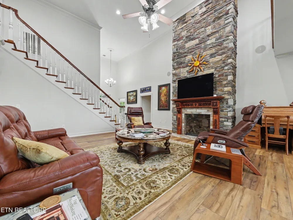 498 Proffitt Ridge Rd Mooresburg, TN 37811