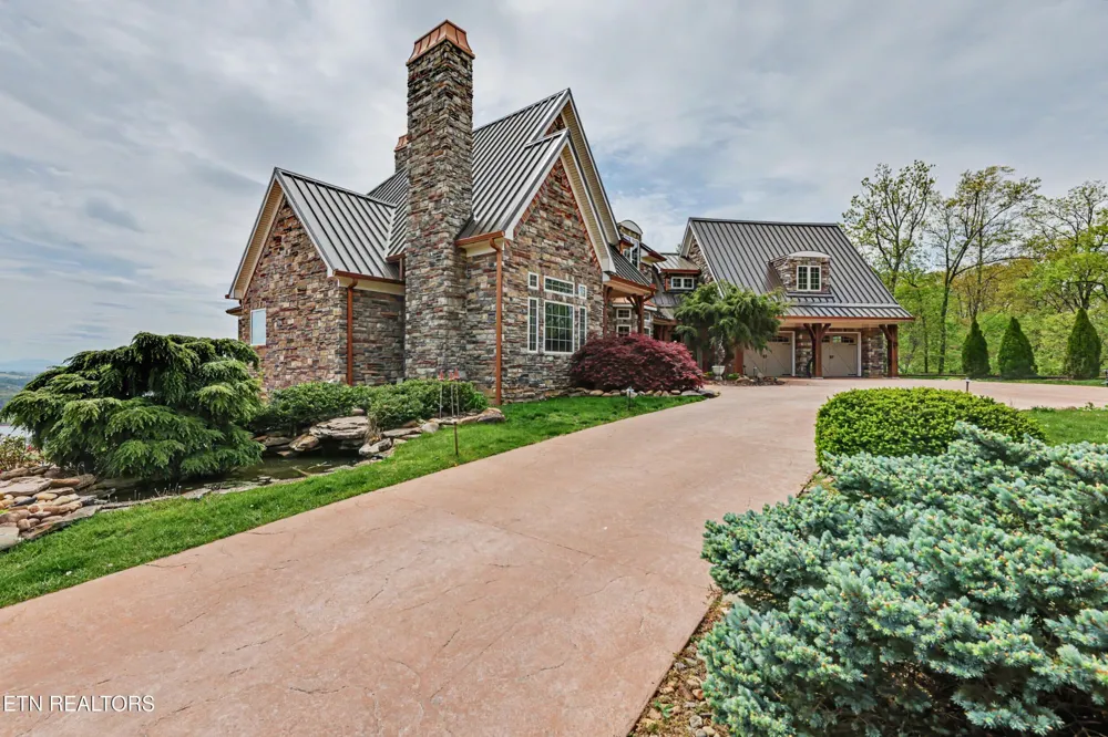 498 Proffitt Ridge Rd Mooresburg, TN 37811