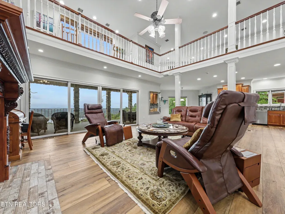 498 Proffitt Ridge Rd Mooresburg, TN 37811