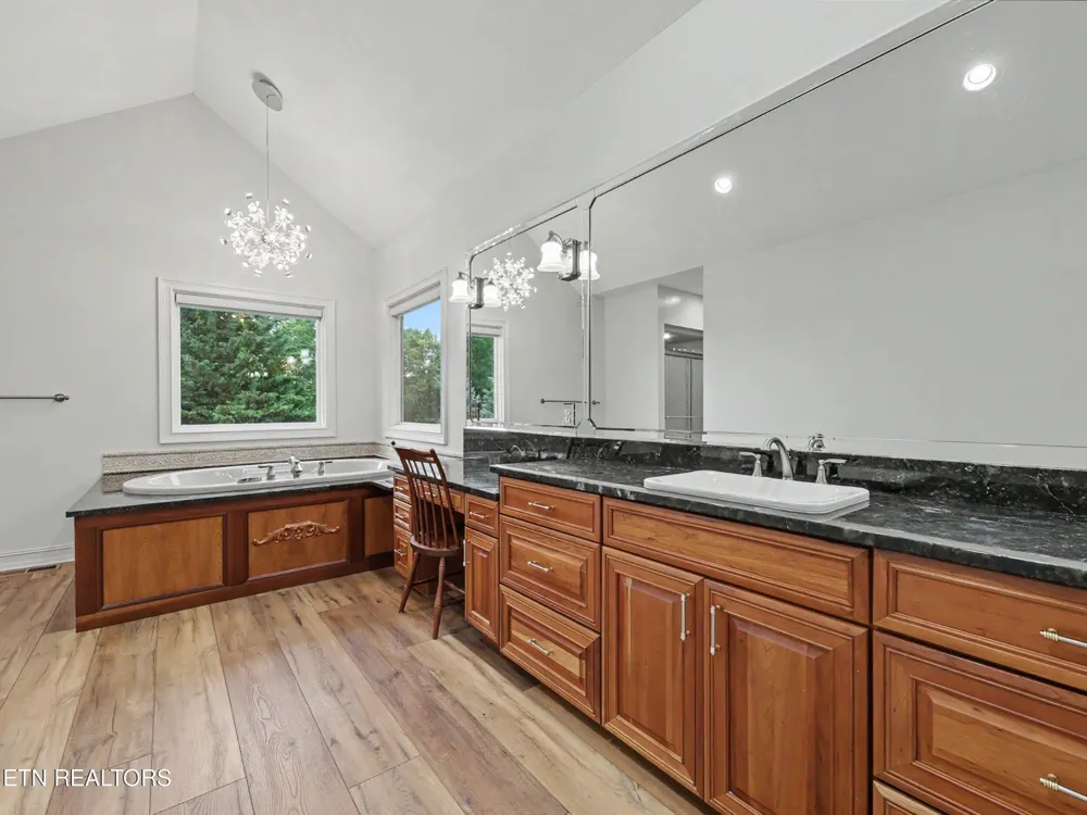 498 Proffitt Ridge Rd Mooresburg, TN 37811