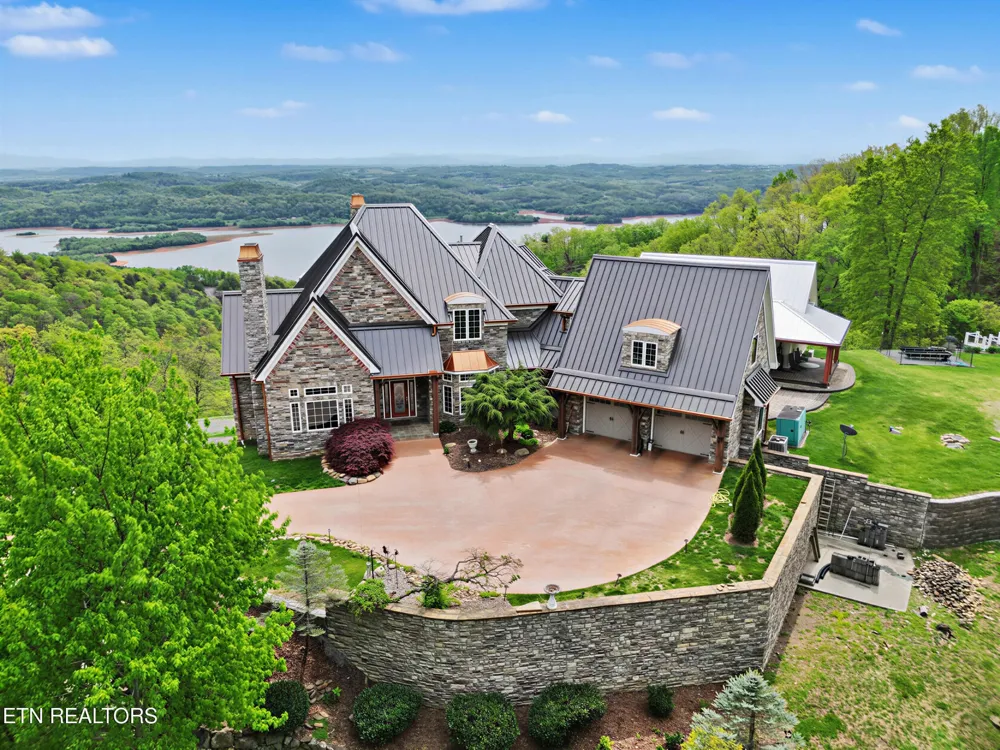 498 Proffitt Ridge Rd Mooresburg, TN 37811