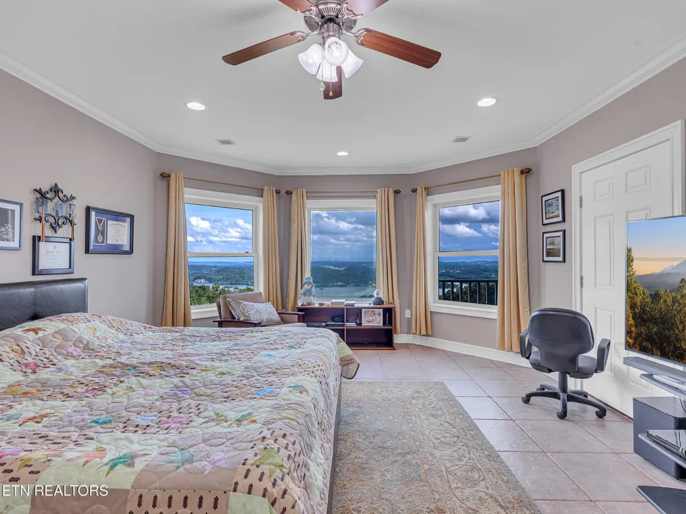 498 Proffitt Ridge Rd Mooresburg, TN 37811