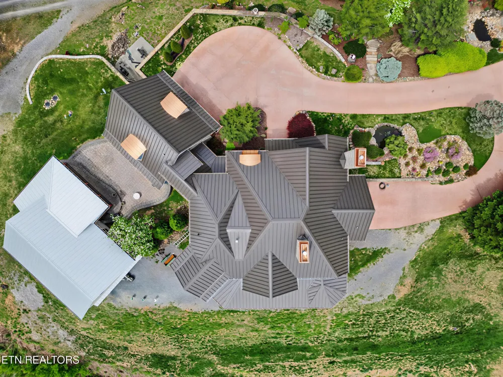 498 Proffitt Ridge Rd Mooresburg, TN 37811
