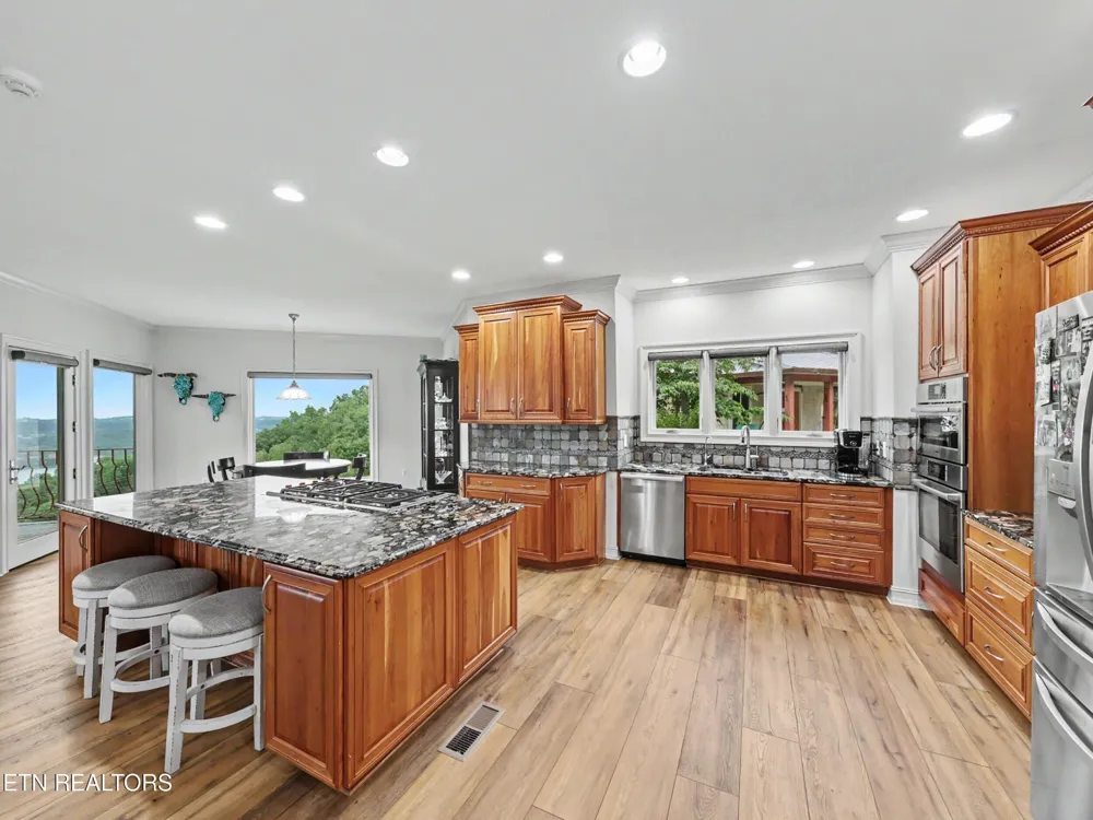 498 Proffitt Ridge Rd Mooresburg, TN 37811