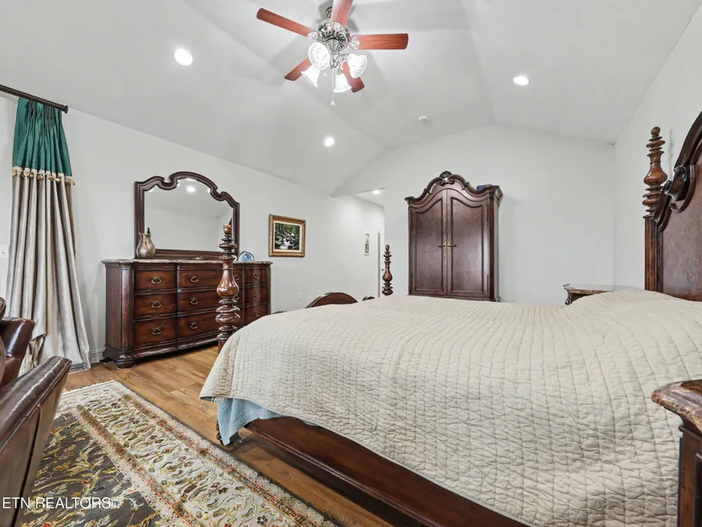 498 Proffitt Ridge Rd Mooresburg, TN 37811