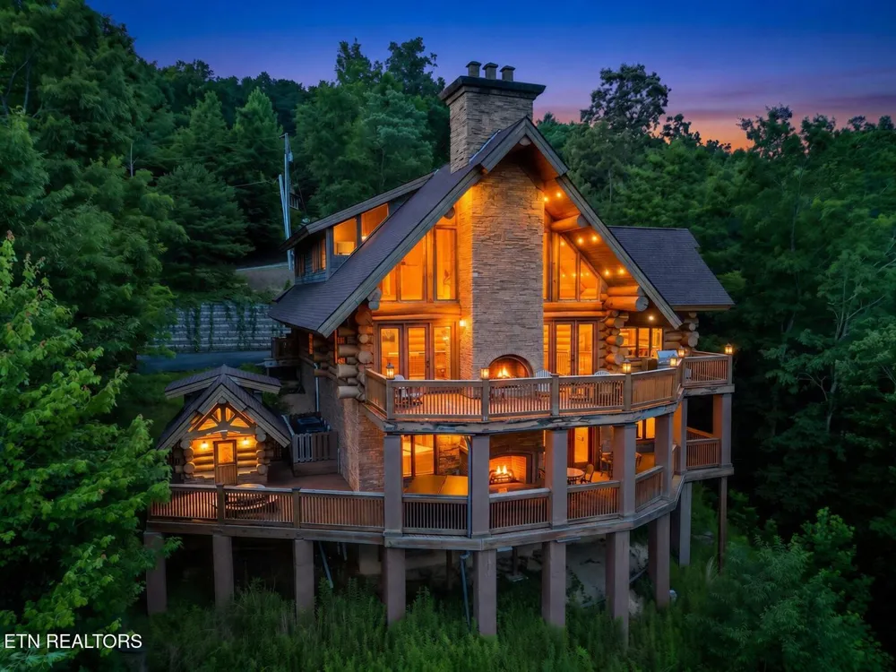 213 Matterhorn Drive Gatlinburg, TN 37738