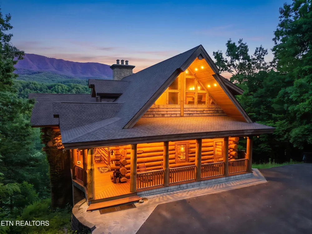 213 Matterhorn Drive Gatlinburg, TN 37738