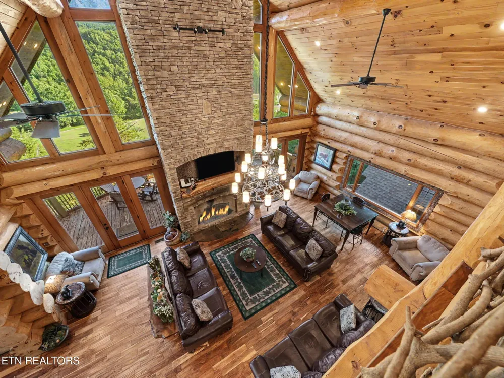 213 Matterhorn Drive Gatlinburg, TN 37738