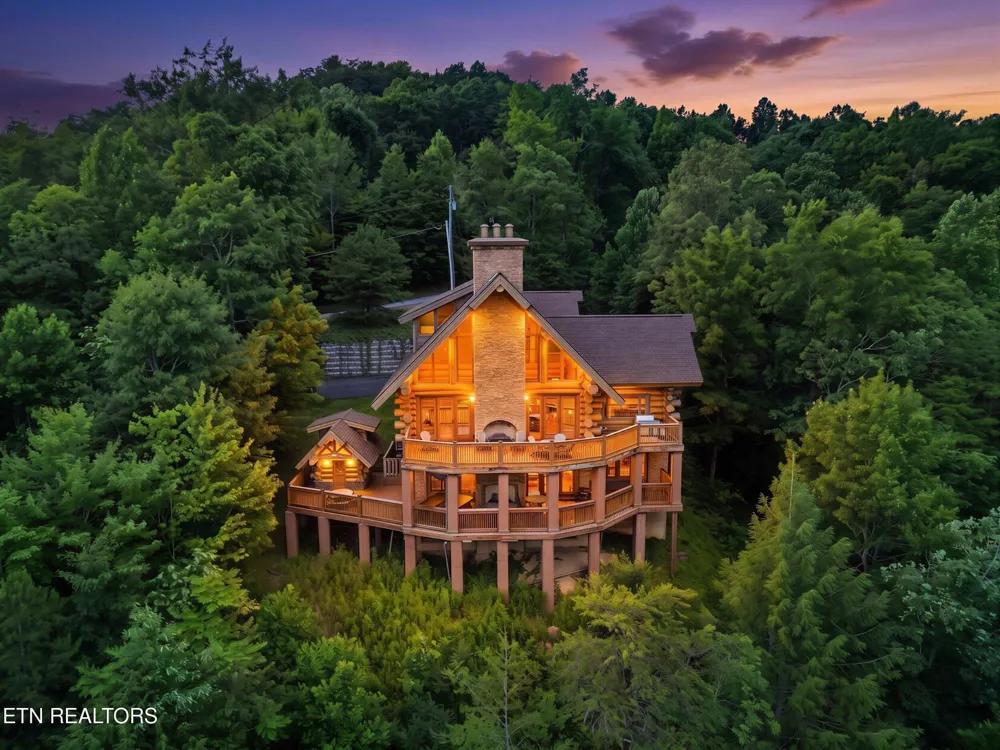 213 Matterhorn Drive Gatlinburg, TN 37738