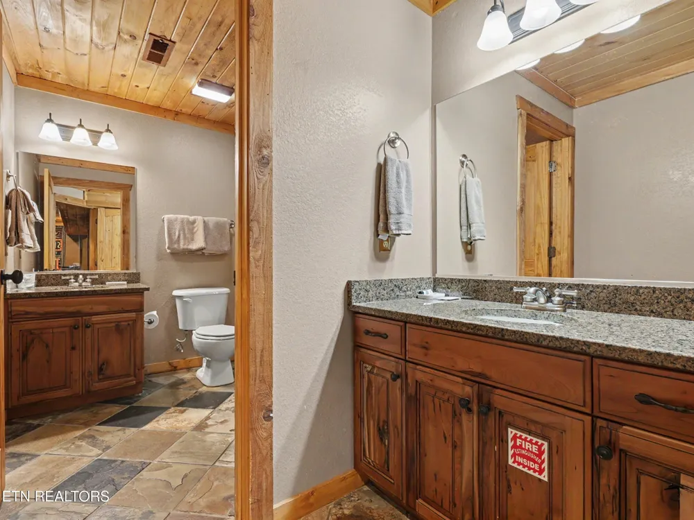 213 Matterhorn Drive Gatlinburg, TN 37738