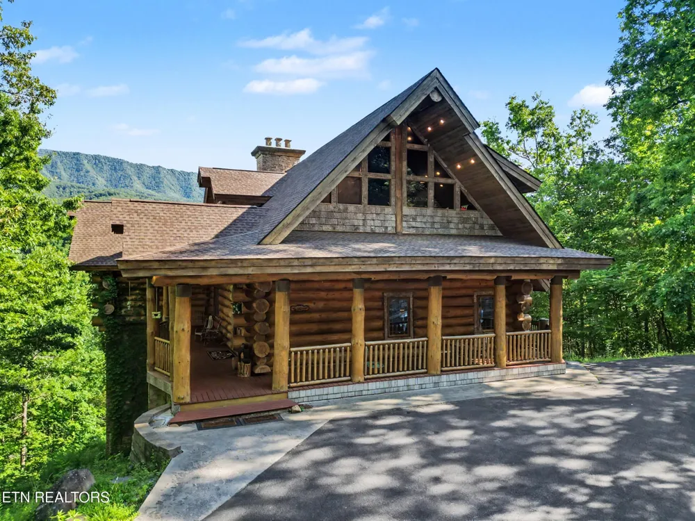 213 Matterhorn Drive Gatlinburg, TN 37738