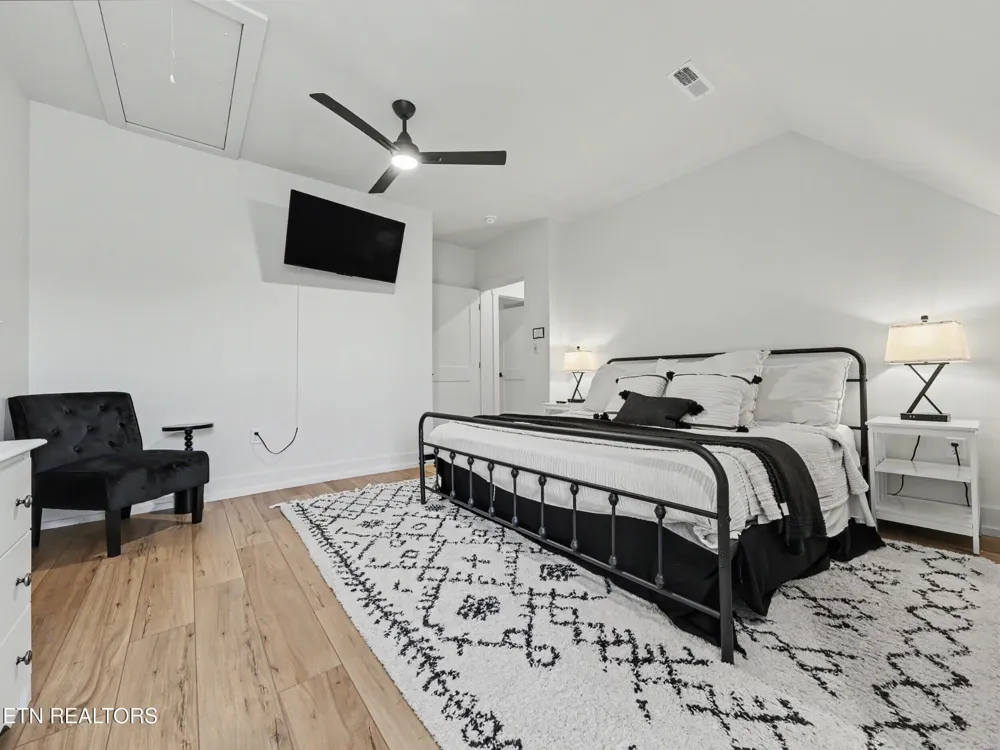 426 Fleeta Williams Way Sevierville, TN 37862