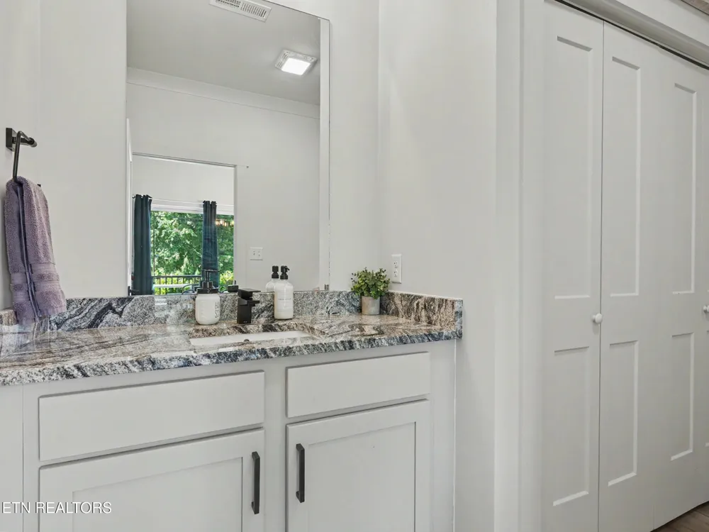 426 Fleeta Williams Way Sevierville, TN 37862