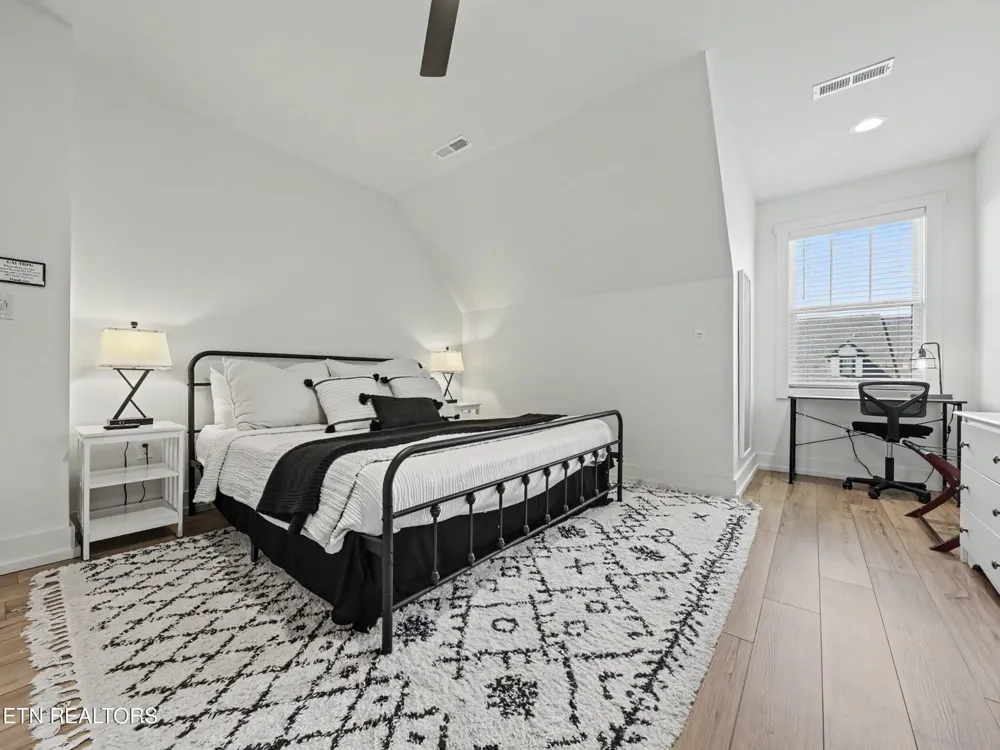 426 Fleeta Williams Way Sevierville, TN 37862