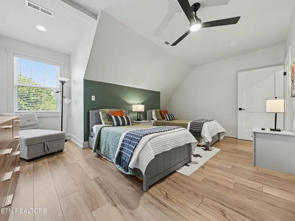 426 Fleeta Williams Way Sevierville, TN 37862