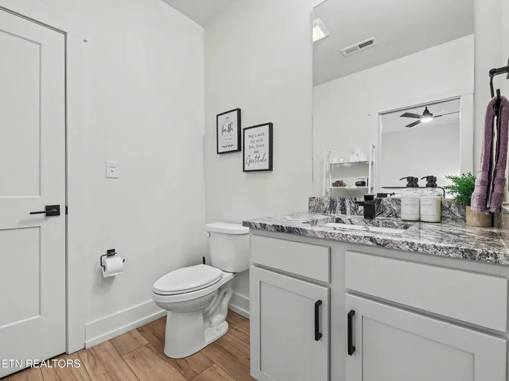 426 Fleeta Williams Way Sevierville, TN 37862