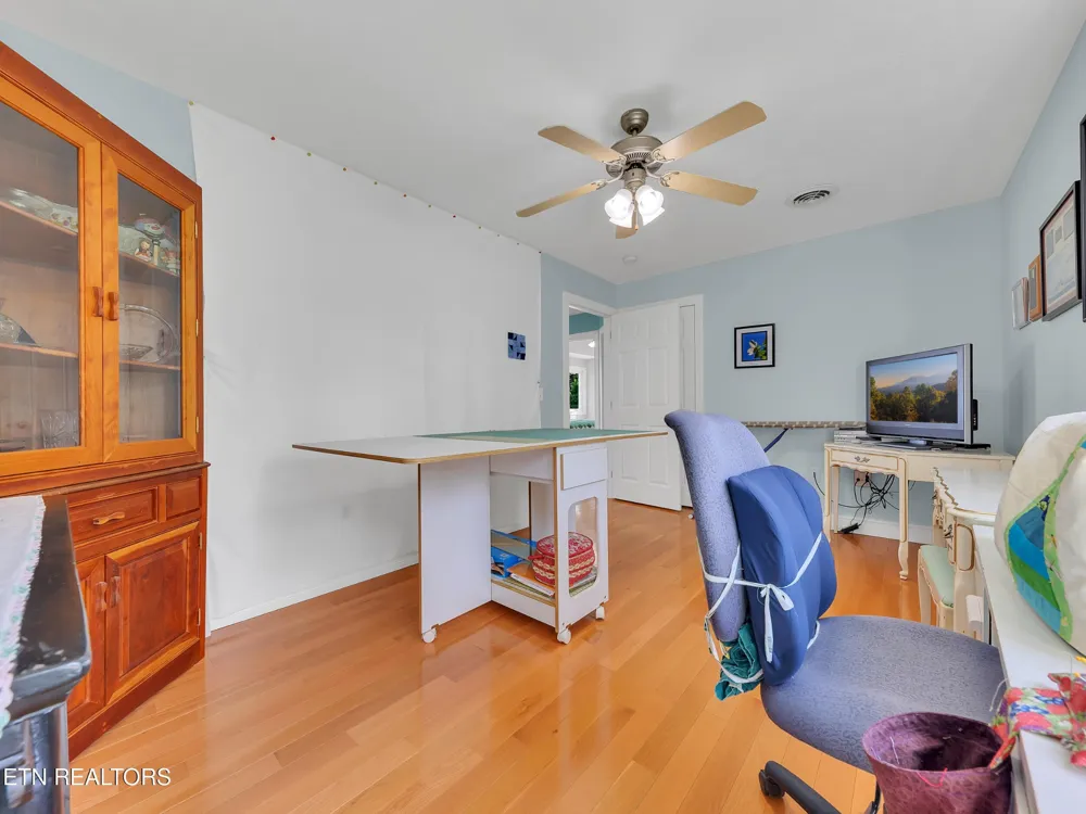 496 Proffitt Ridge Rd Mooresburg, TN 37811