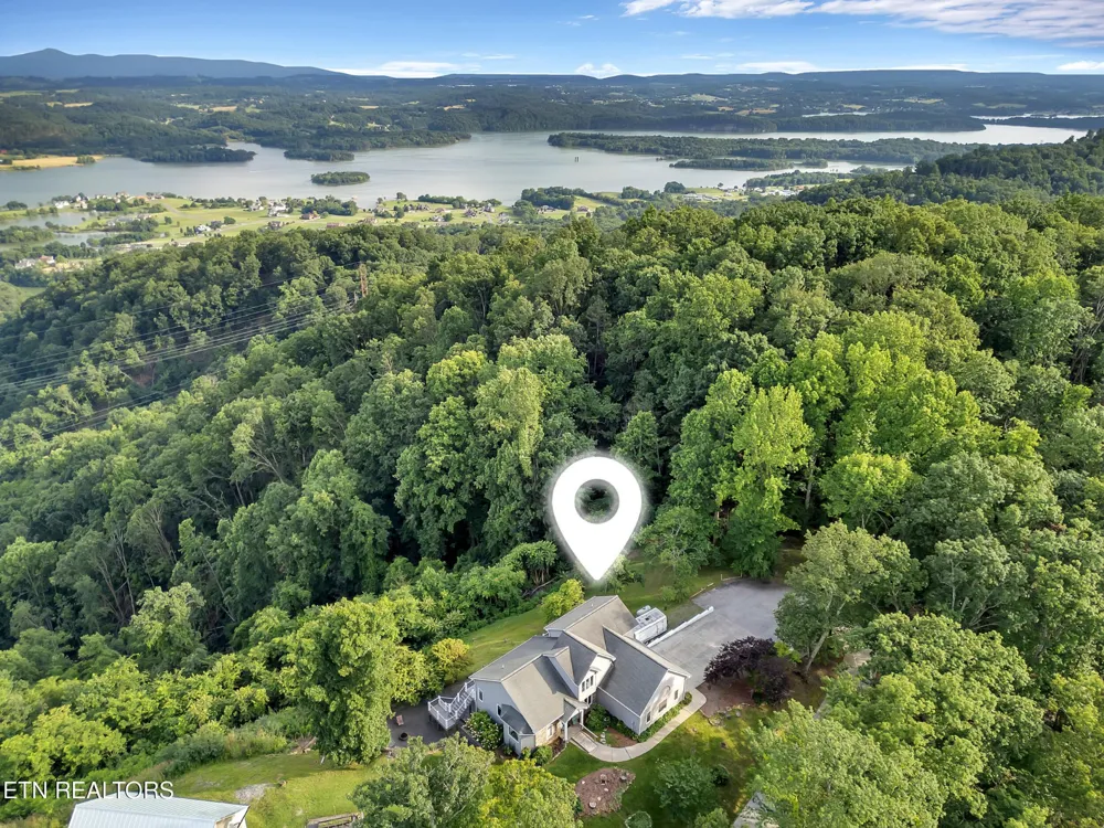 496 Proffitt Ridge Rd Mooresburg, TN 37811