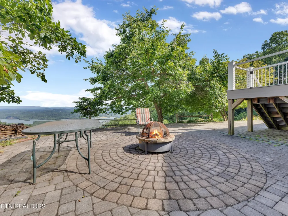 496 Proffitt Ridge Rd Mooresburg, TN 37811