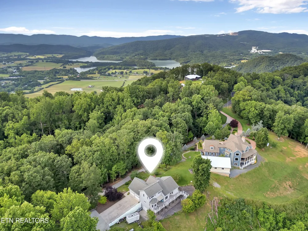 496 Proffitt Ridge Rd Mooresburg, TN 37811