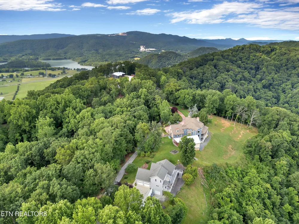 496 Proffitt Ridge Rd Mooresburg, TN 37811