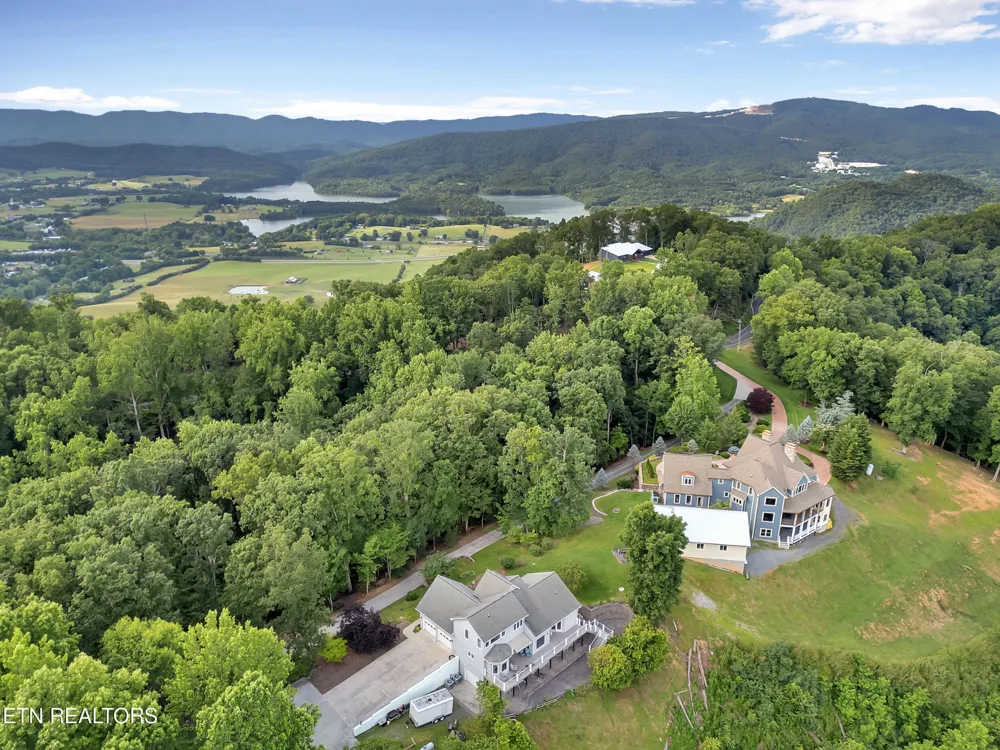 496 Proffitt Ridge Rd Mooresburg, TN 37811