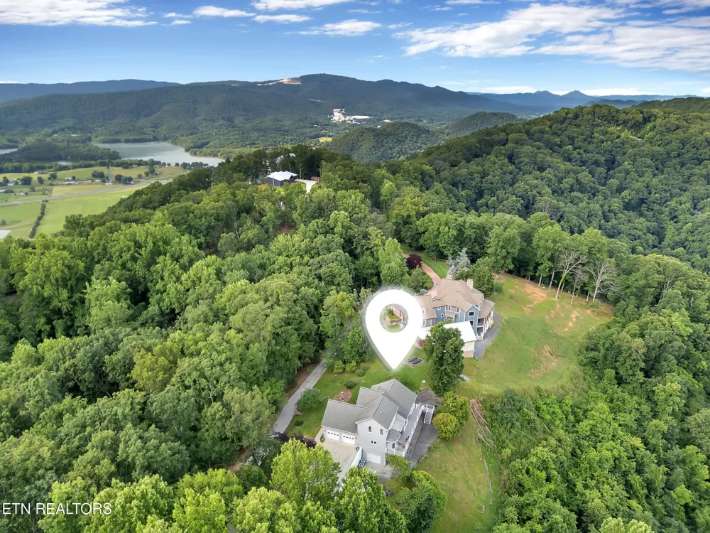 496 Proffitt Ridge Rd Mooresburg, TN 37811