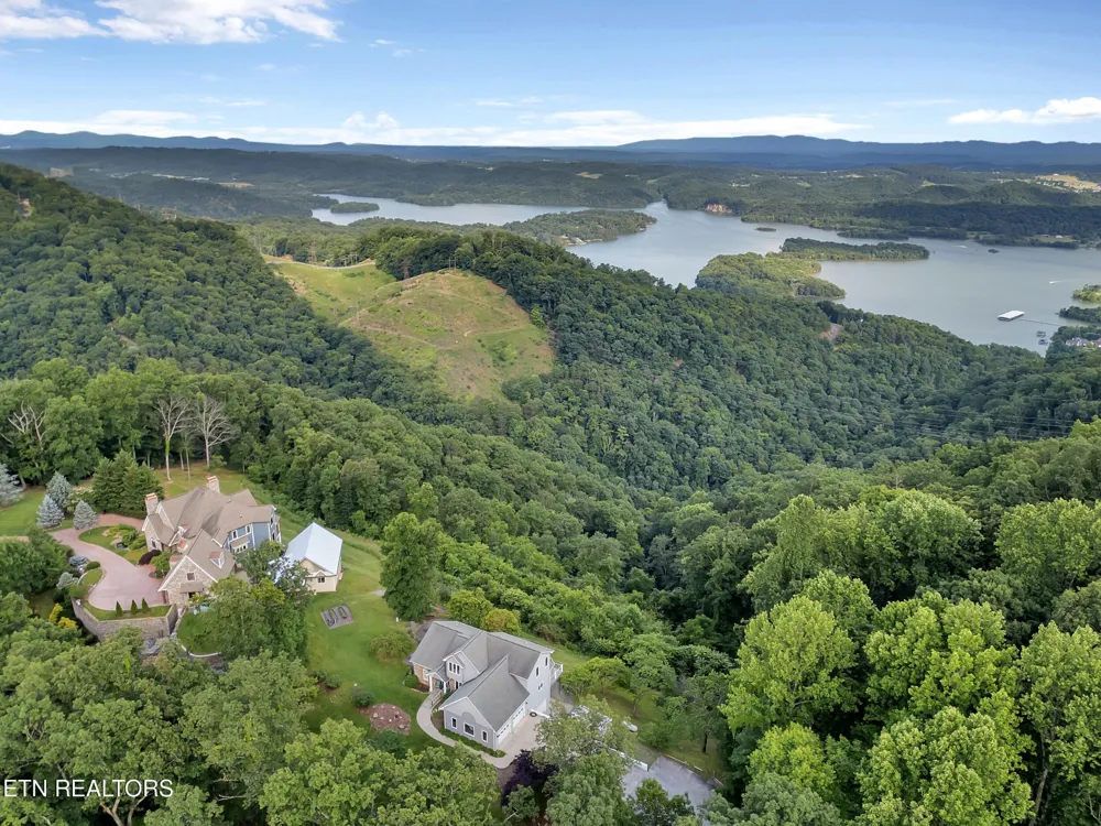 496 Proffitt Ridge Rd Mooresburg, TN 37811