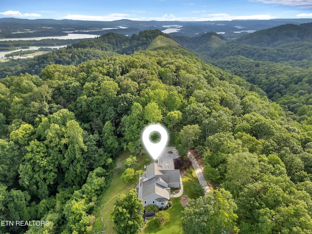 496 Proffitt Ridge Rd Mooresburg, TN 37811