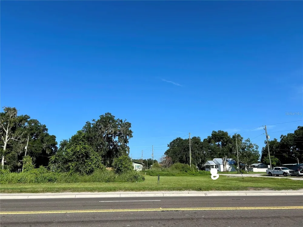 109 ORANGE STREET Bowling Green, FL 33834