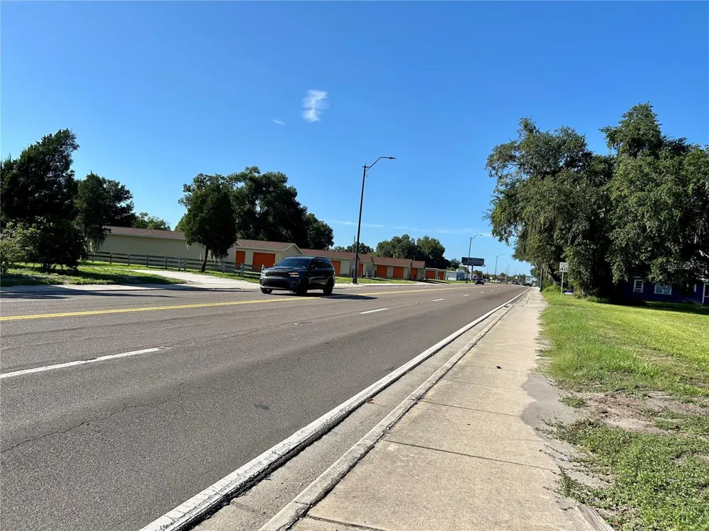109 ORANGE STREET Bowling Green, FL 33834