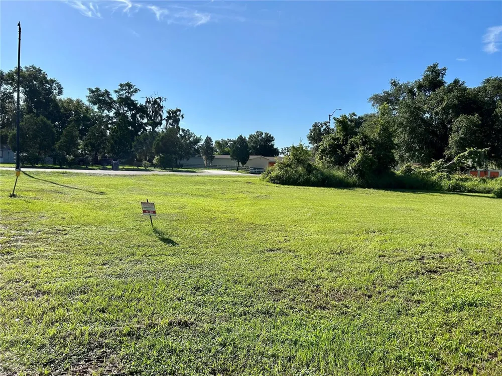 109 ORANGE STREET Bowling Green, FL 33834