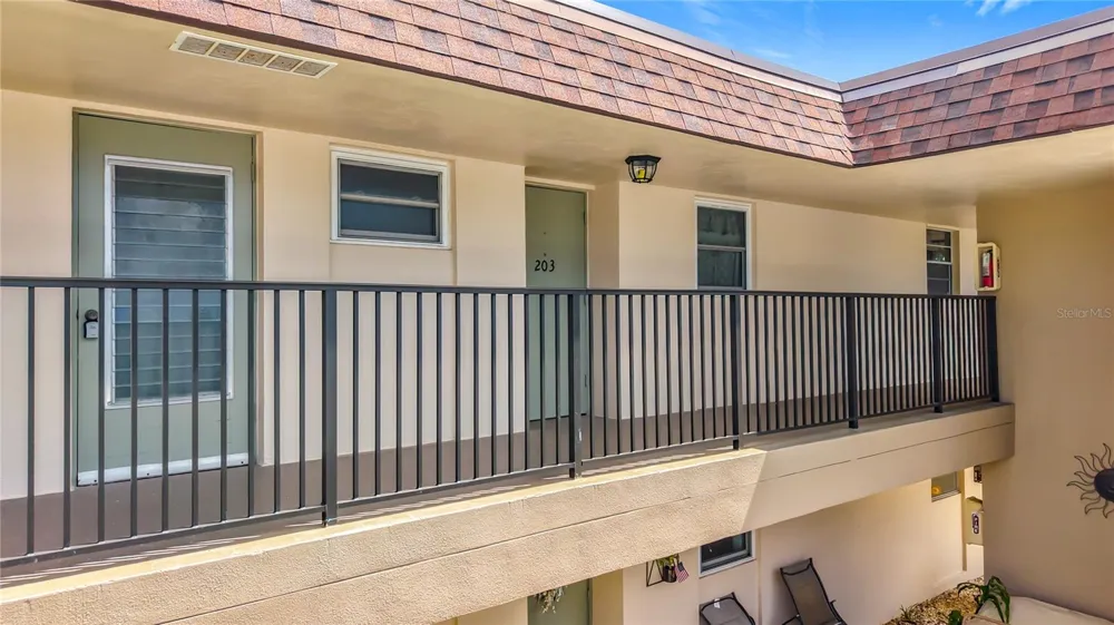 9945 47TH AVENUE #203 St Petersburg, FL 33708